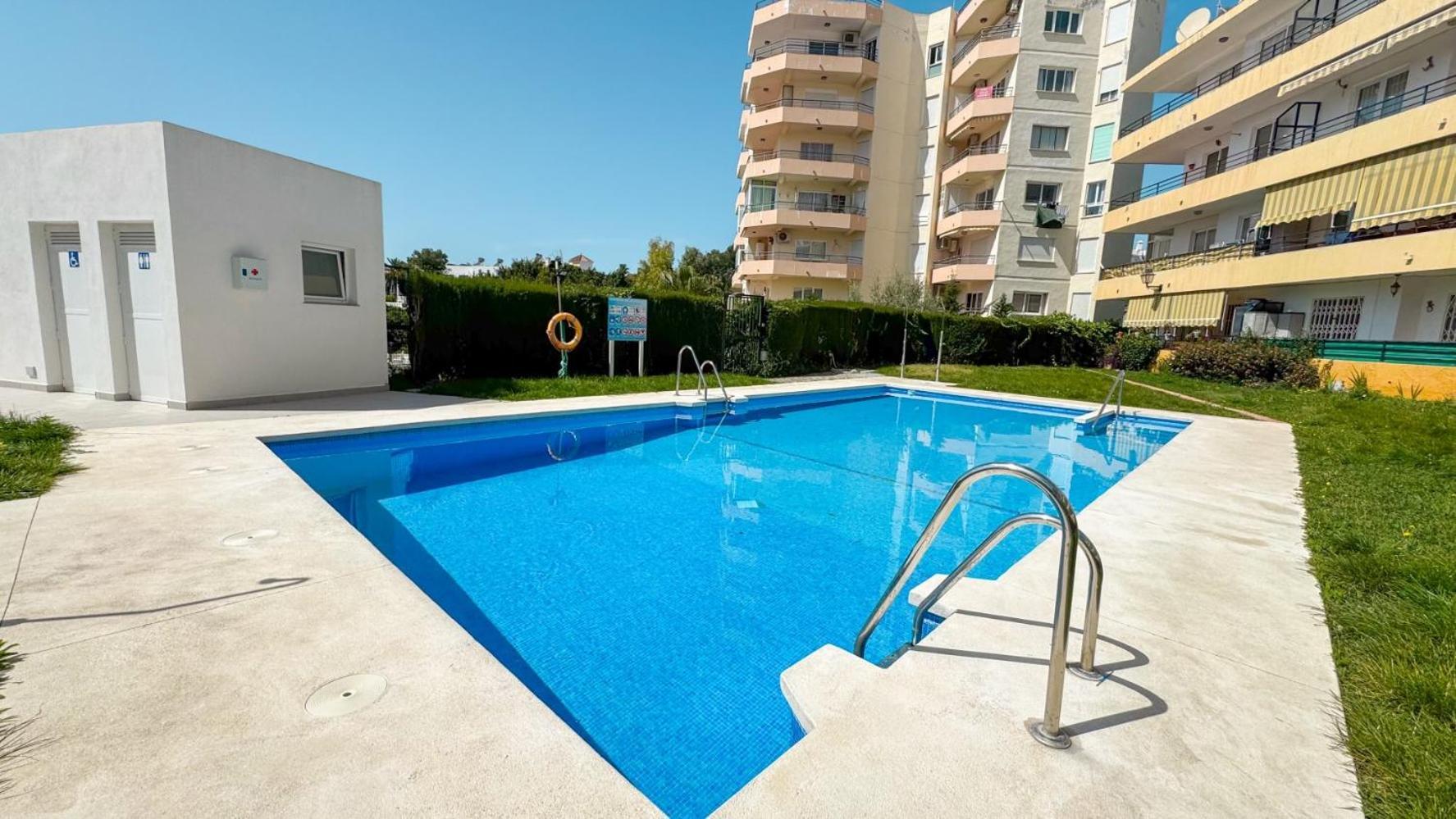 Hawaii 1St Floor Burriana, Nerja Lejlighed Eksteriør billede